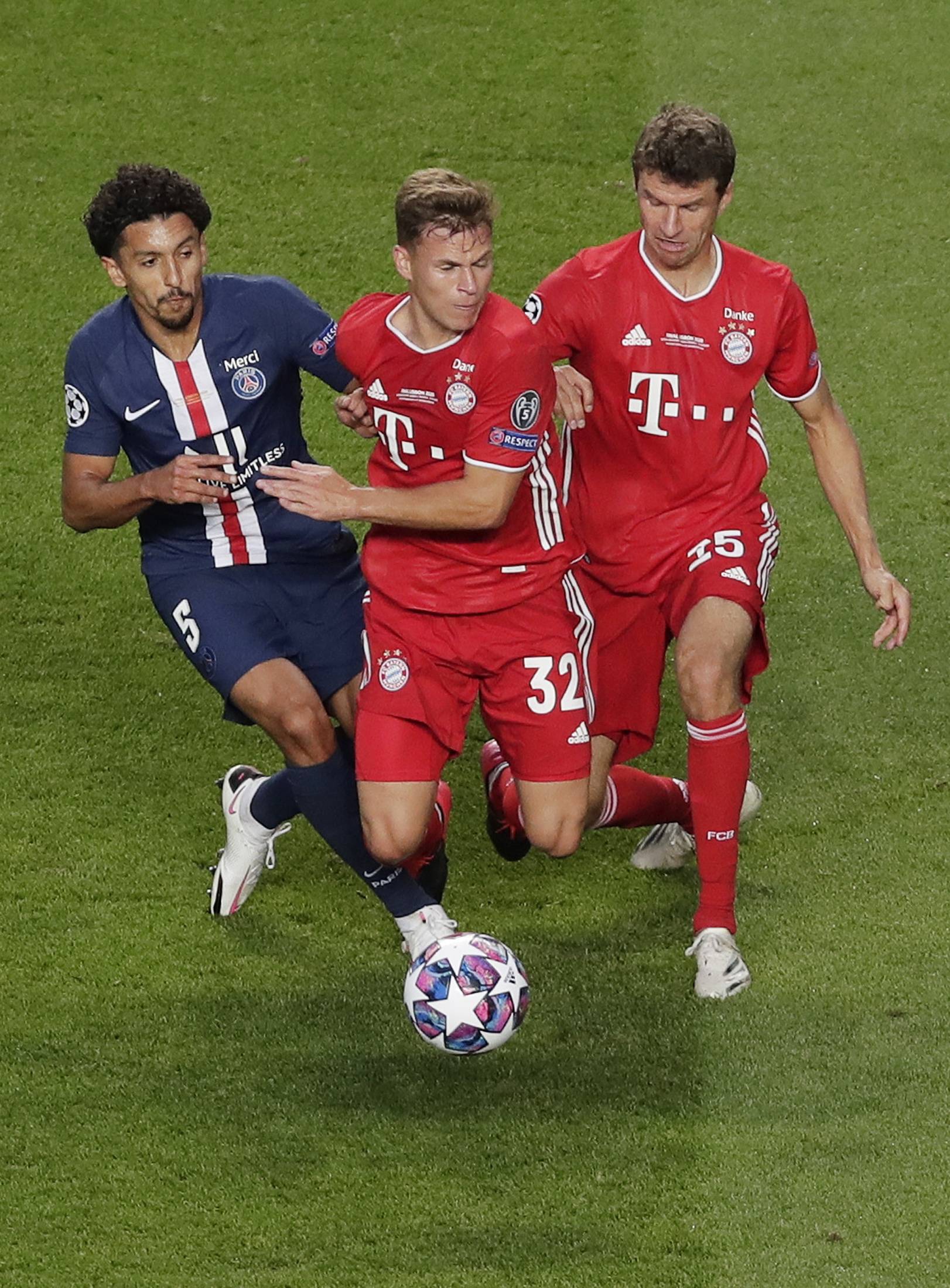 开云登录入口-领先优势明显引发热议！，内马尔在拜仁比赛中出色发挥赢得满堂喝彩(绿色工厂评价指标体系分为)