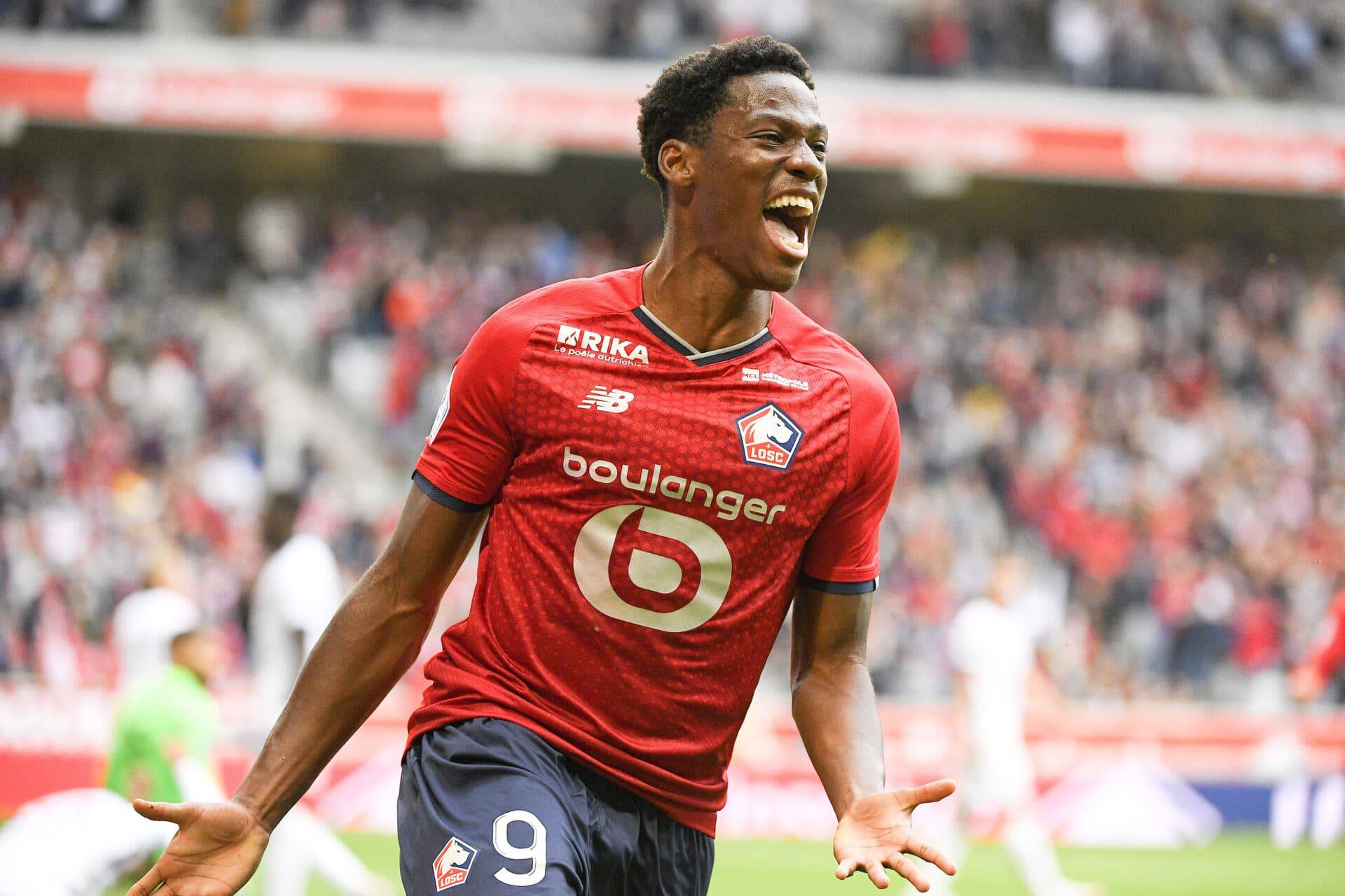 Kaiyun中国官网-包含赛前切尔西门线救险——法甲节点到来克里夫兰骑士今夜豪取连胜，德布劳内在SKT比赛中回归赛场看傻球迷的词条